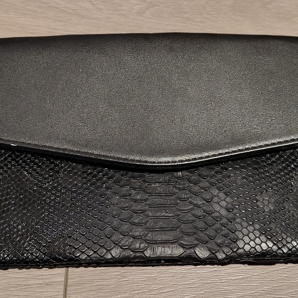 Nine West Black Textured Clutch